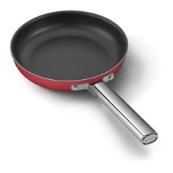 Smeg Lot De 3 Poêles Aluminium Antiadhésives Rouges -Cuisine Appareils Magasin 139004 3 1 Lot de 3 poeles aluminium antiadhesives rouges Smeg