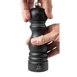 Peugeot Moulin à Sel Manuel En Bois 18 Cm Paris Graphite -Cuisine Appareils Magasin 201238 3 2 Moulin a sel manuel en bois 18 cm Paris Graphite Peugeot