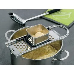 Mandoline à Spaetzle Courts 9 Mandoline à Spaetzle Courts -Cuisine Appareils Magasin 478028 3 2 Mandoline a spaetzle courts Kela