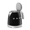 Smeg Mini Bouilloire 0,8 L 1400 W KLF05BLEU Noir -Cuisine Appareils Magasin 702028 0 1 Mini bouilloire 0 8 L 1400 W KLF05BLEU noir Smeg