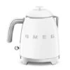 Smeg Mini Bouilloire 0,8 L 1400 W KLF05PBEU Blanc 2 Smeg Mini Bouilloire 0,8 L 1400 W KLF05PBEU Blanc -Cuisine Appareils Magasin 702033 0 1 Mini bouilloire 0 8 L 1400 W KLF05PBEU blanc Smeg