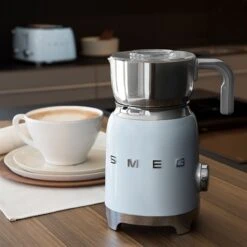 Smeg Chocolatière émulsionneur Bleu Azur 500 W MFF01PBEU 10 Smeg Chocolatière émulsionneur Bleu Azur 500 W MFF01PBEU -Cuisine Appareils Magasin 780233 3 1 Chocolatiere emulsionneur bleu azur 500 W MFF01PBEU Smeg